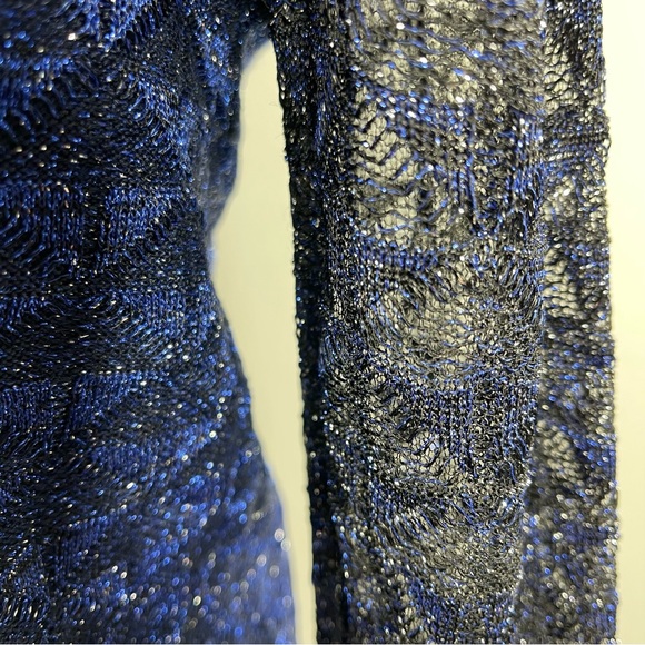 St. John Metallic Diamond Lace Knit Cardigan and Tank Top Set… - Picture 7 of 16